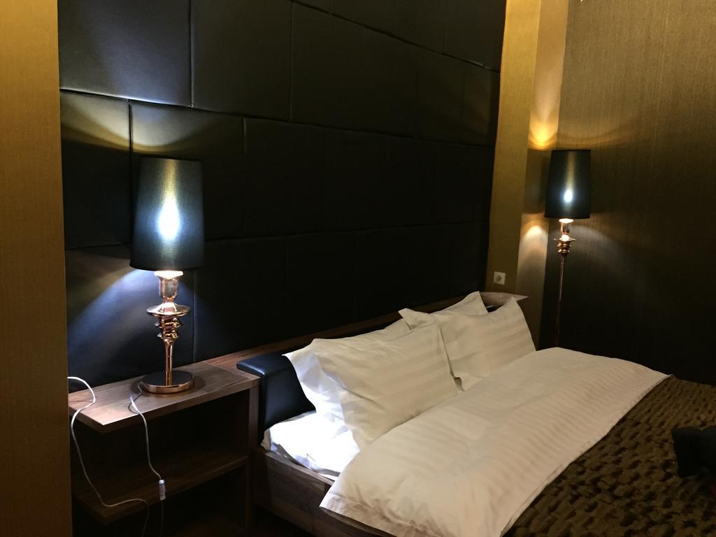Astor Hotel & Spa Biszkek Zewnętrze zdjęcie