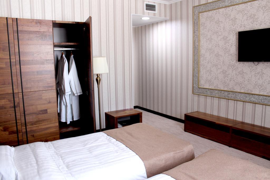 Astor Hotel & Spa Biszkek Zewnętrze zdjęcie