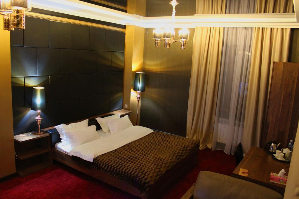 Astor Hotel & Spa Biszkek Zewnętrze zdjęcie